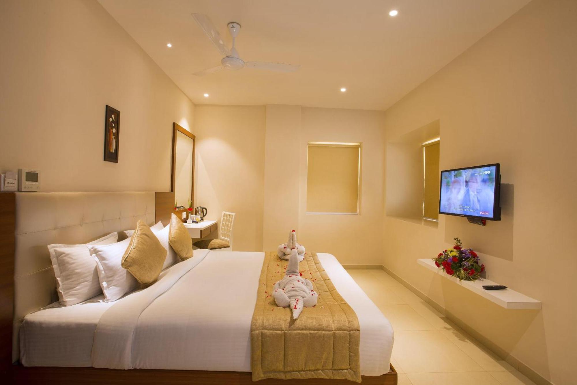 Hotel Ramida Plaza At Delhi Airport New Delhi Exterior photo